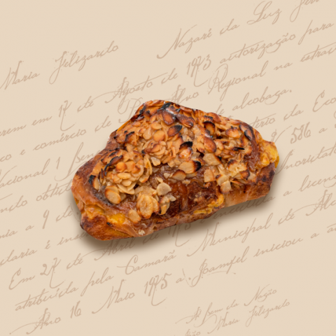 Croissant de Amêndoa Caramelizada